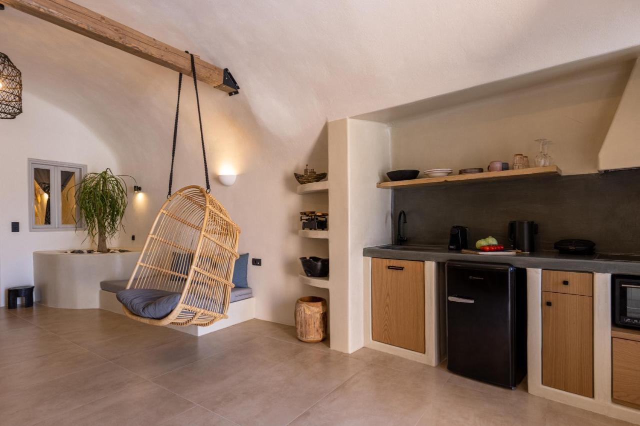 Sando Traditional Cave Villas With Jacuzzi And Sea View Vourvoúlos Zewnętrze zdjęcie